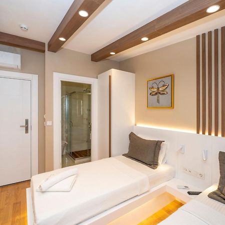 Hotel Grand Стамбул Экстерьер фото