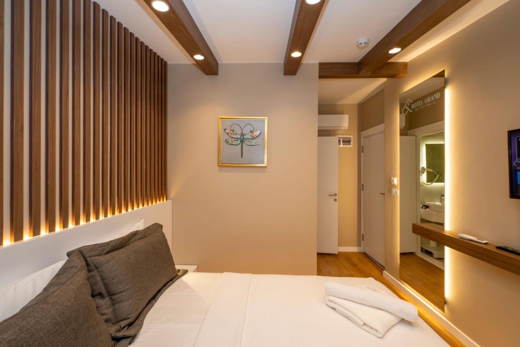 Hotel Grand Стамбул Экстерьер фото