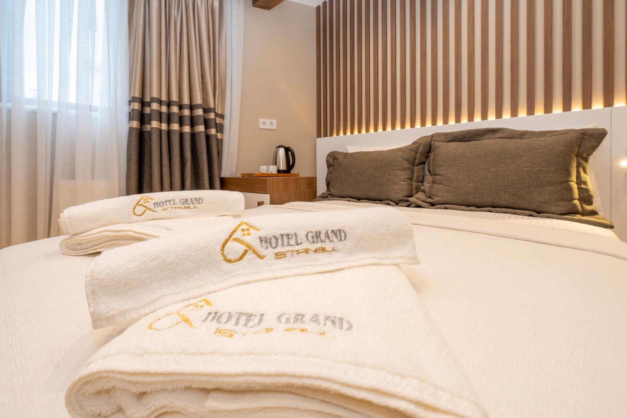 Hotel Grand Стамбул Экстерьер фото