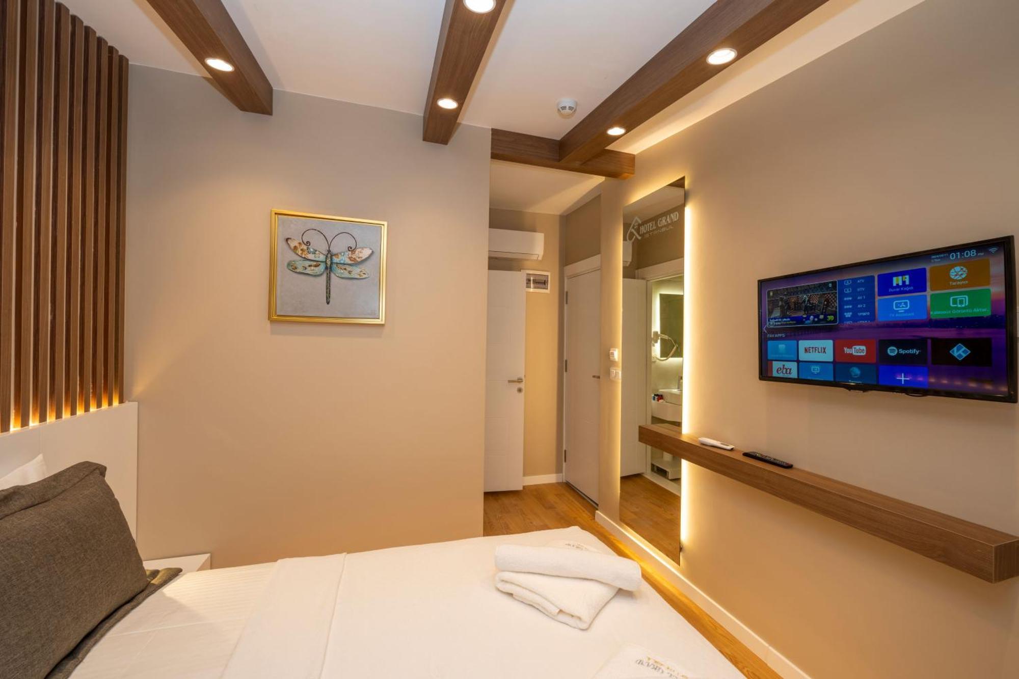 Hotel Grand Стамбул Экстерьер фото