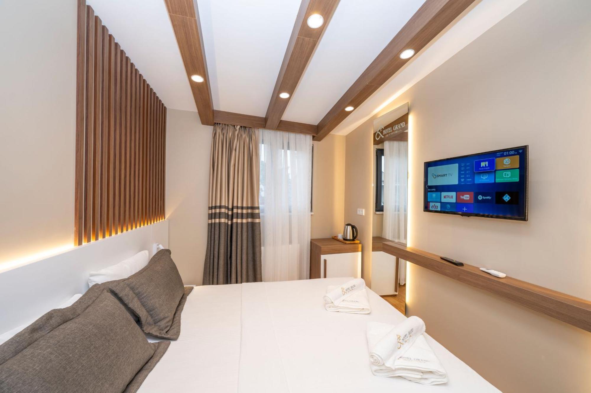 Hotel Grand Стамбул Экстерьер фото