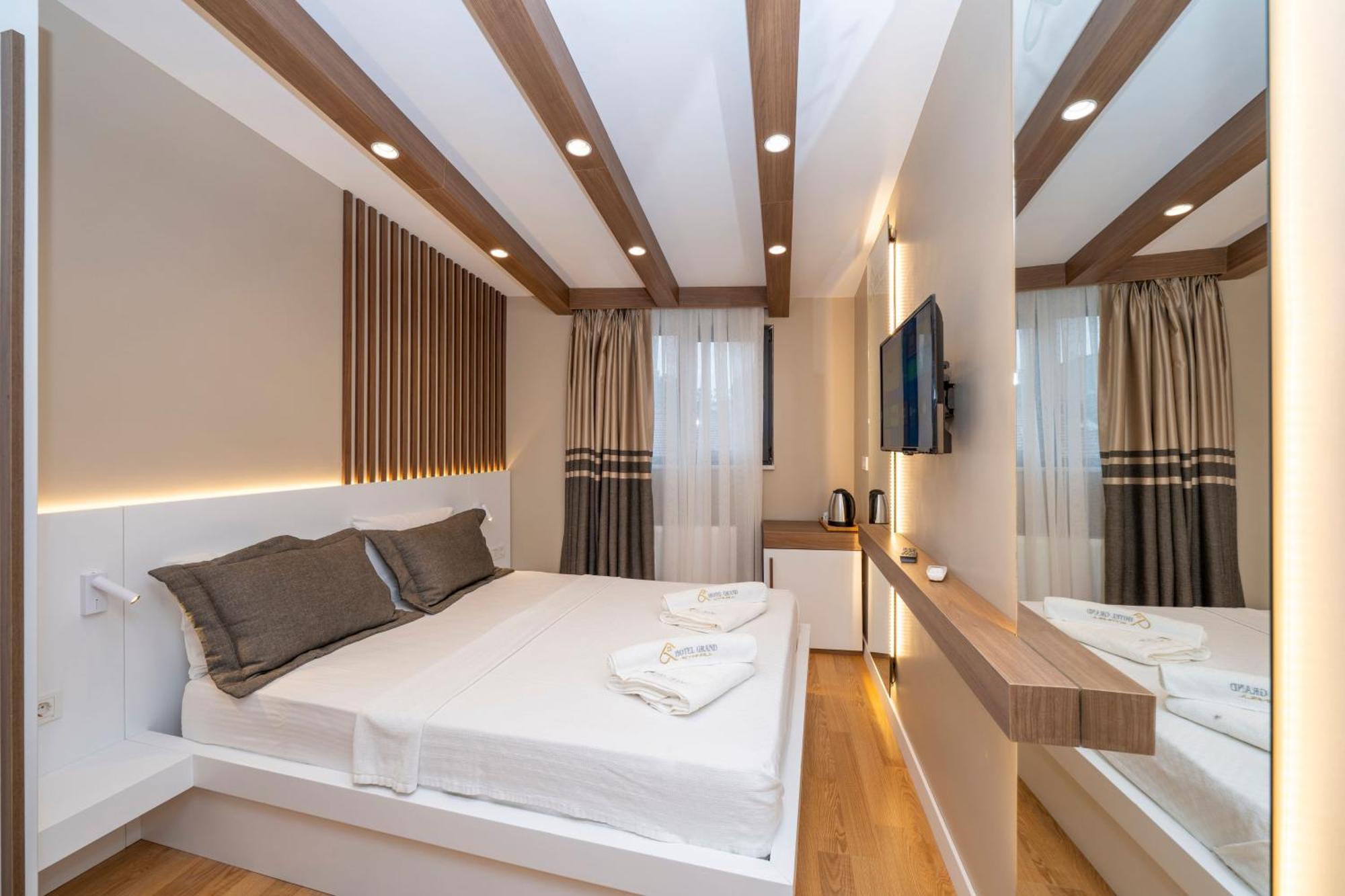 Hotel Grand Стамбул Экстерьер фото